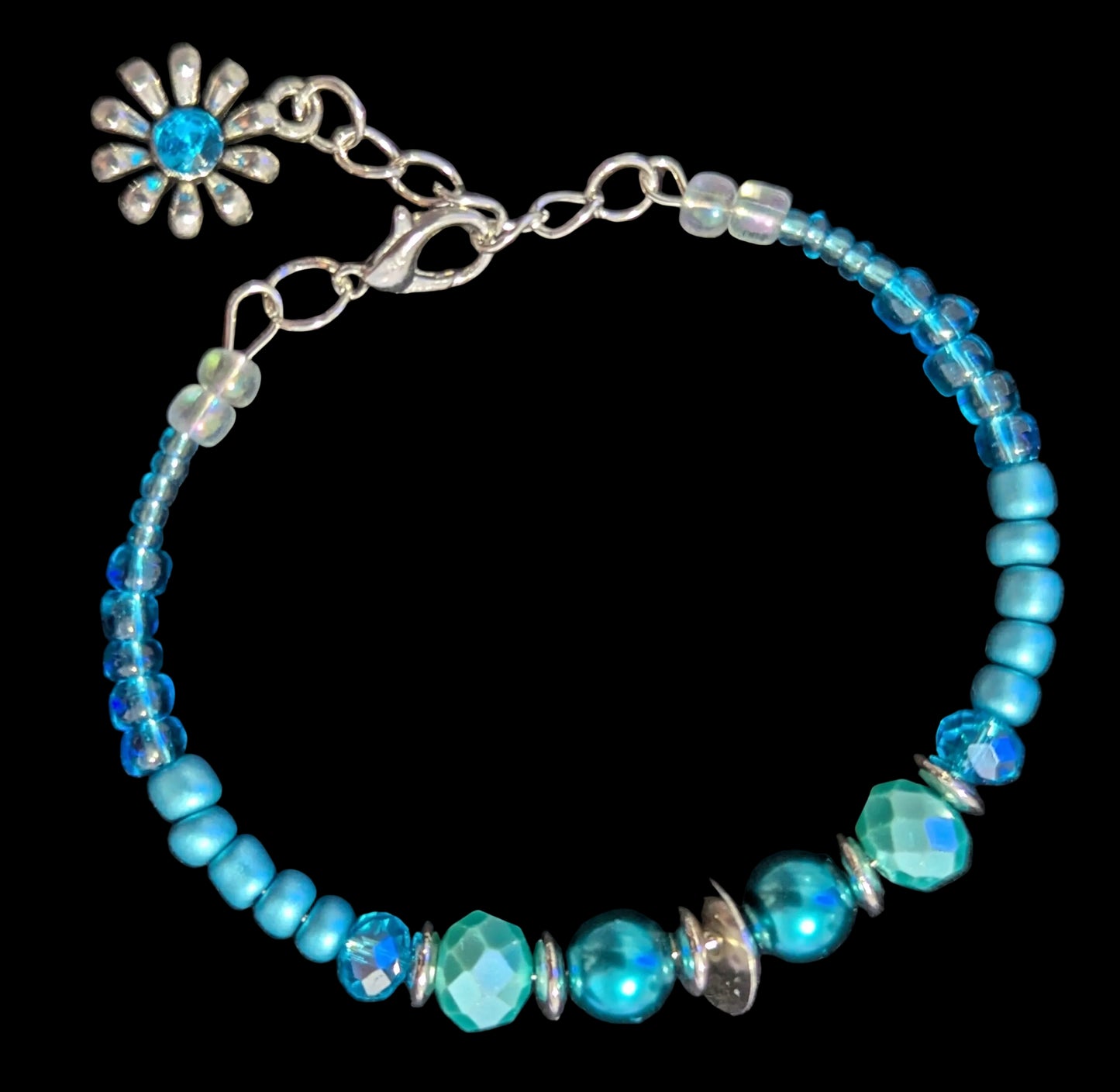 Daisy Flower Wire Bracelet
