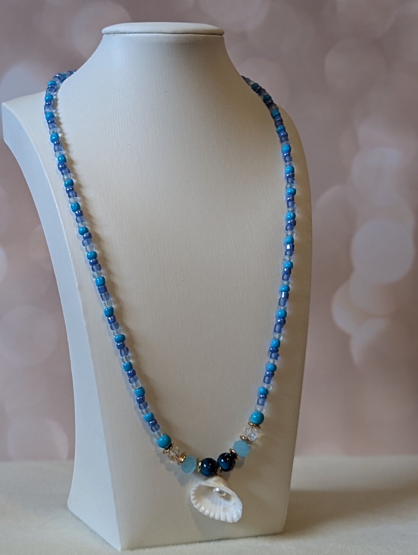 Clamshell Pendant Necklace