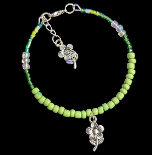 Green Flower Wire Bracelet
