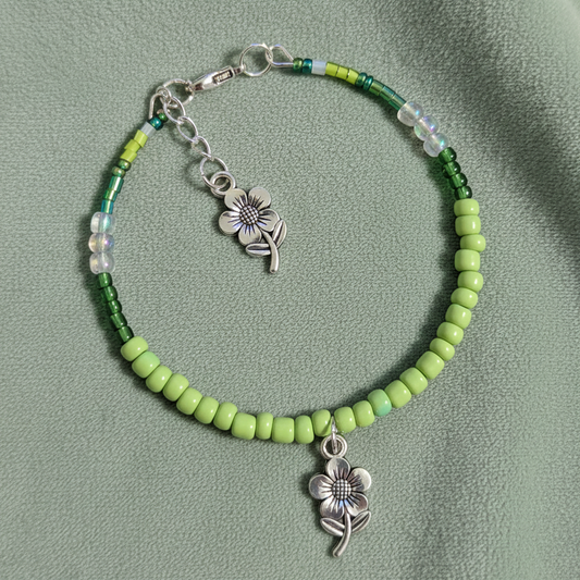 Green Flower Wire Bracelet